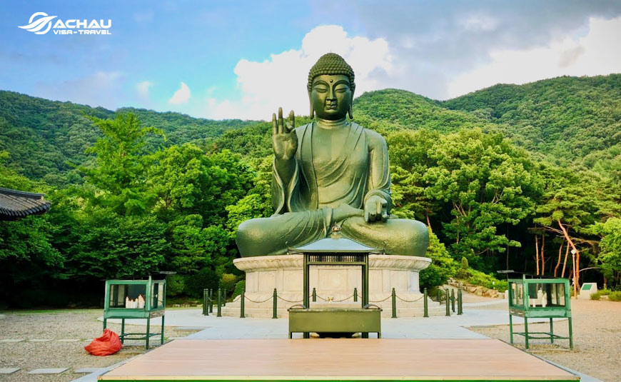 Hành hương đầu năm ở những ngôi chùa nổi tiếng ở Hàn Quốc 3