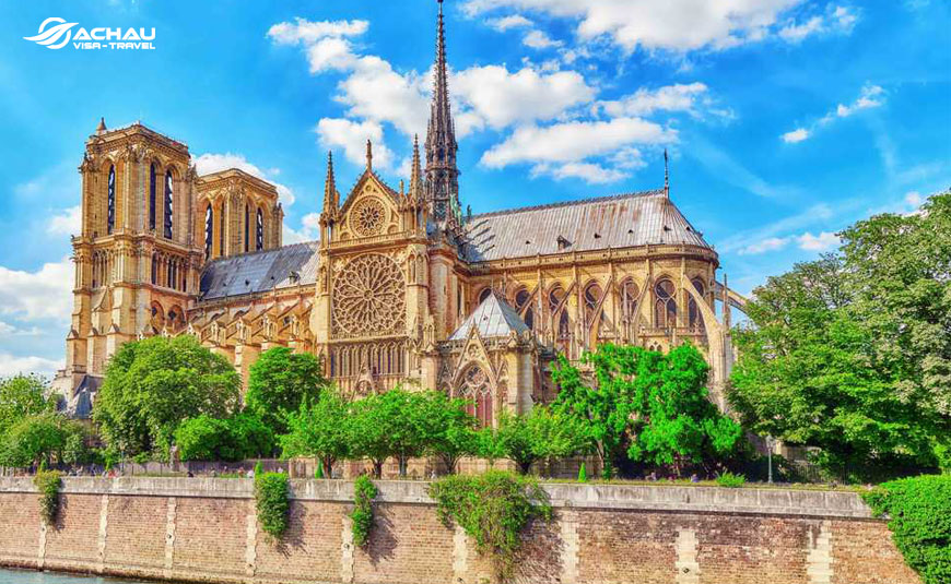 Nhà thờ Đức Bà Paris - Trái tim của kinh đô ánh sáng 5