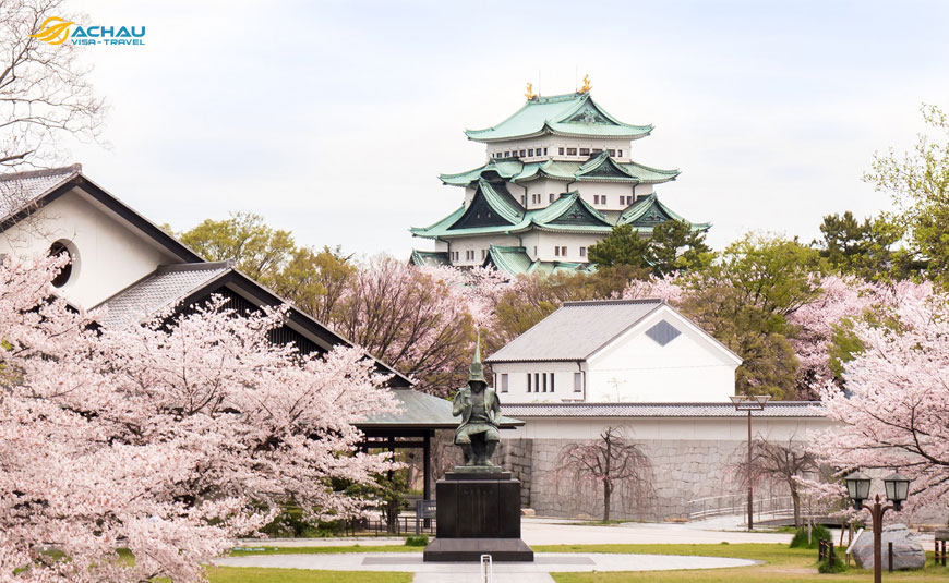 Điểm danh 10 tòa lâu đài cổ nổi tiếng của Nhật Bản 2