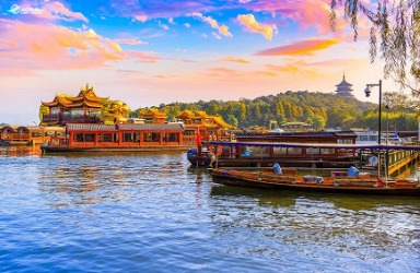 Có nên đi du lịch Trung Quốc một mình không?