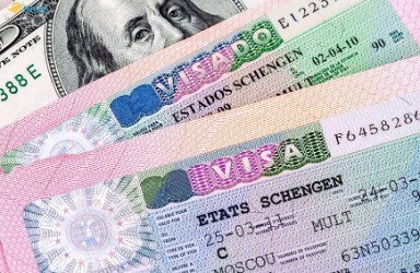 HOT: Siết chặt việc cấp Visa Schengen đối với công dân Việt Nam
