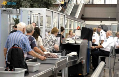 Kinh nghiệm giúp bạn qua cửa an ninh sân bay dễ dàng và nhanh chóng