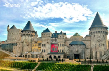Những tòa lâu đài đẹp nhất trên thế giới