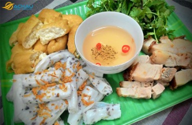 Thưởng thức món bánh cuốn Thanh Trì ở thủ đô Hà Nội